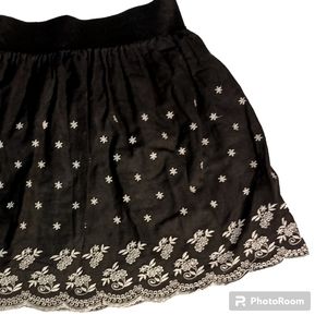 Rhapsody white/black skirt‎ SKUW284